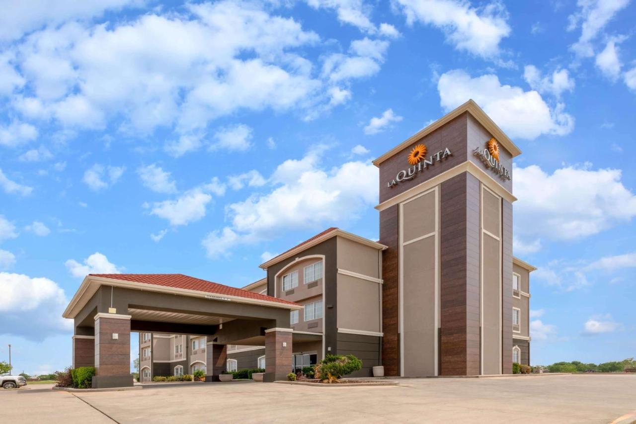 Hotel La Quinta By Wyndham Bridgeport Exterior foto
